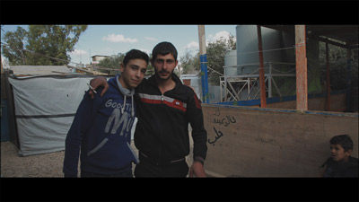 Les syriens ne font pas grande différence entre une vidéo et une photo, ils posent souvent.